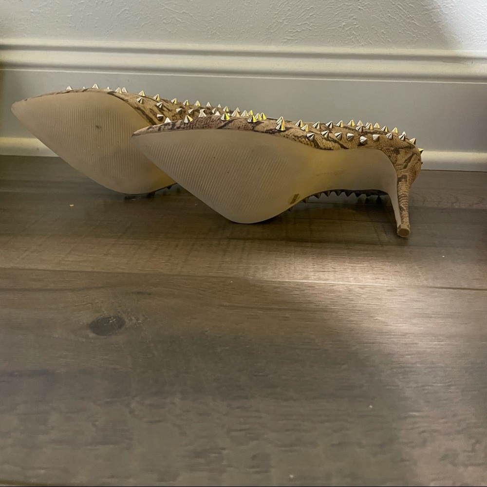 Bcbg Snake print spiked heels - Picture 3 of 3